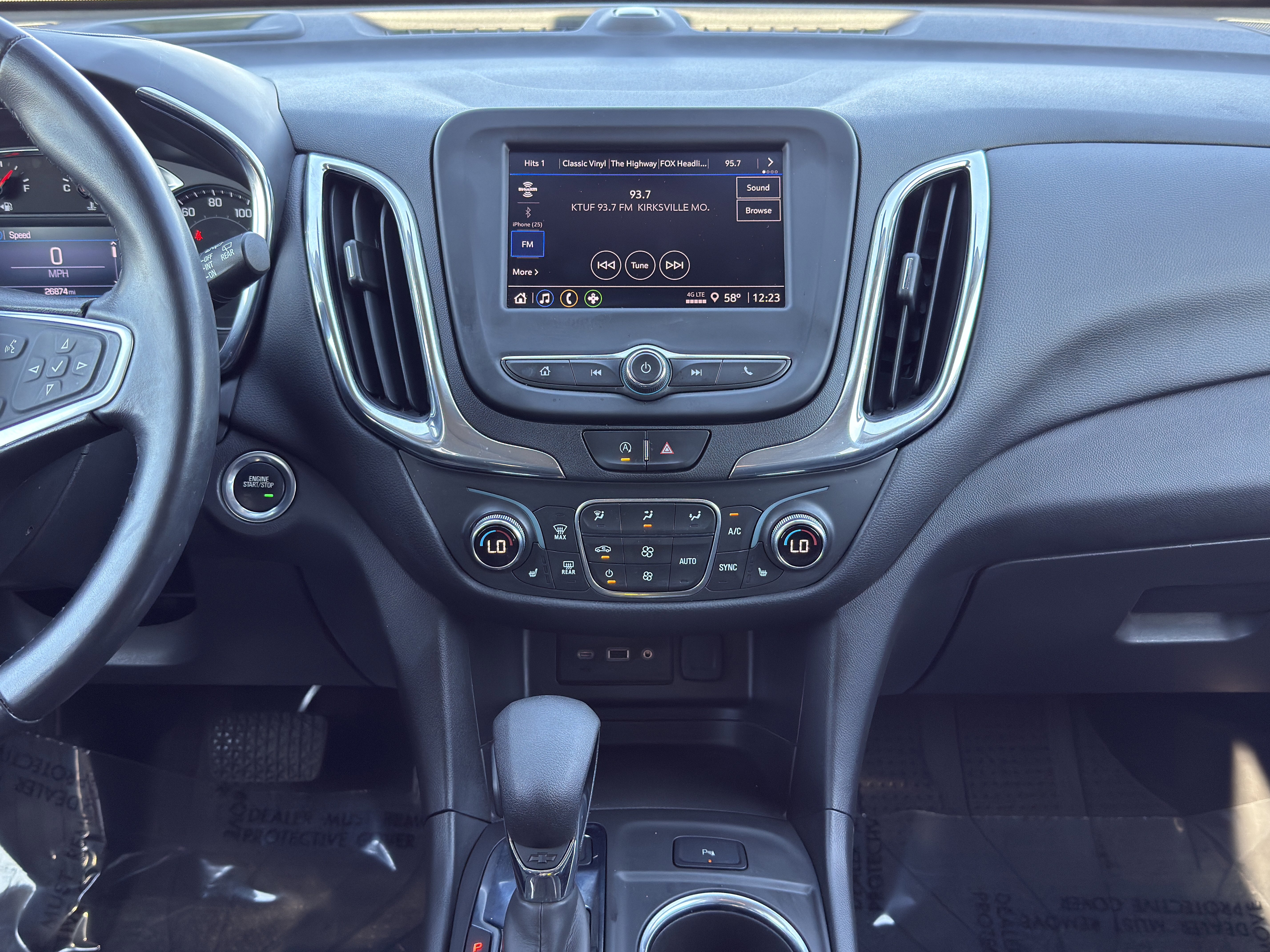 Used 2022 Chevrolet Equinox LT image 30