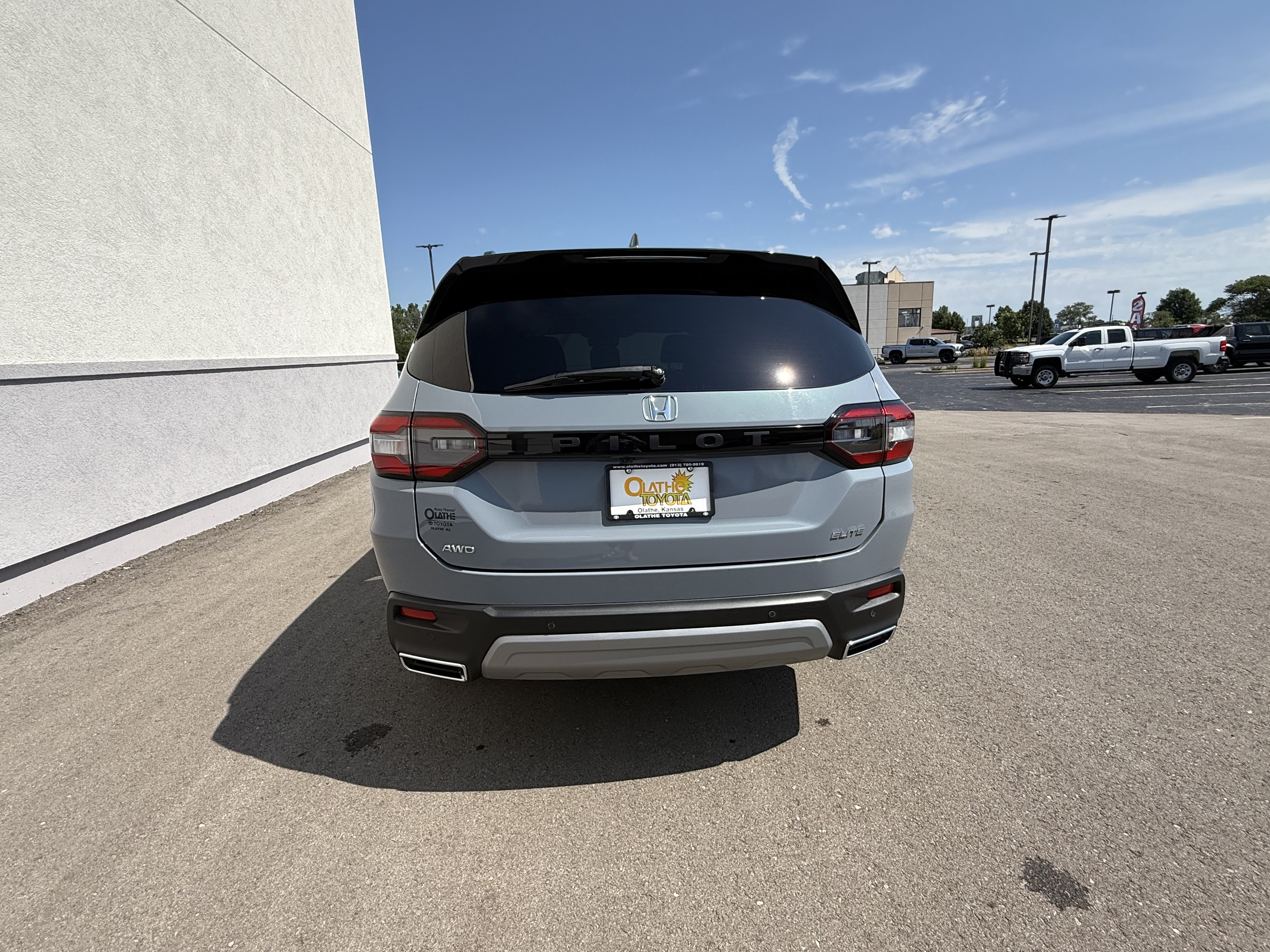 Used 2024 Honda Pilot Elite image 28