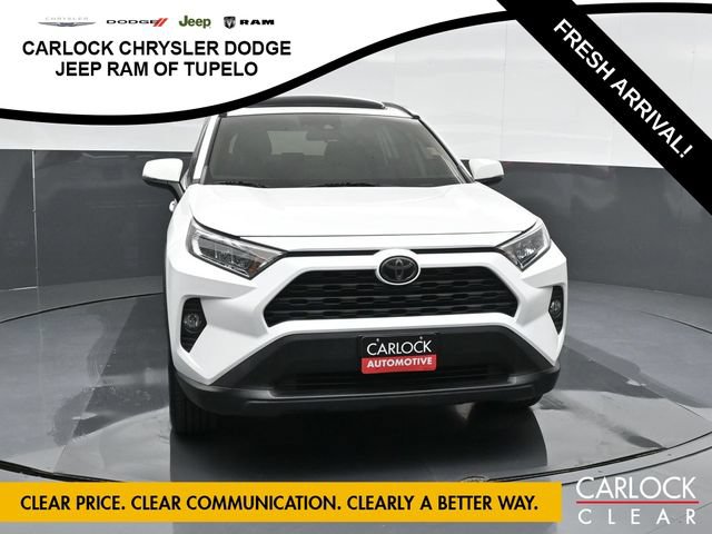 Used 2019 Toyota RAV4 XLE Premium w/ Cold Weather Package FWD image 7