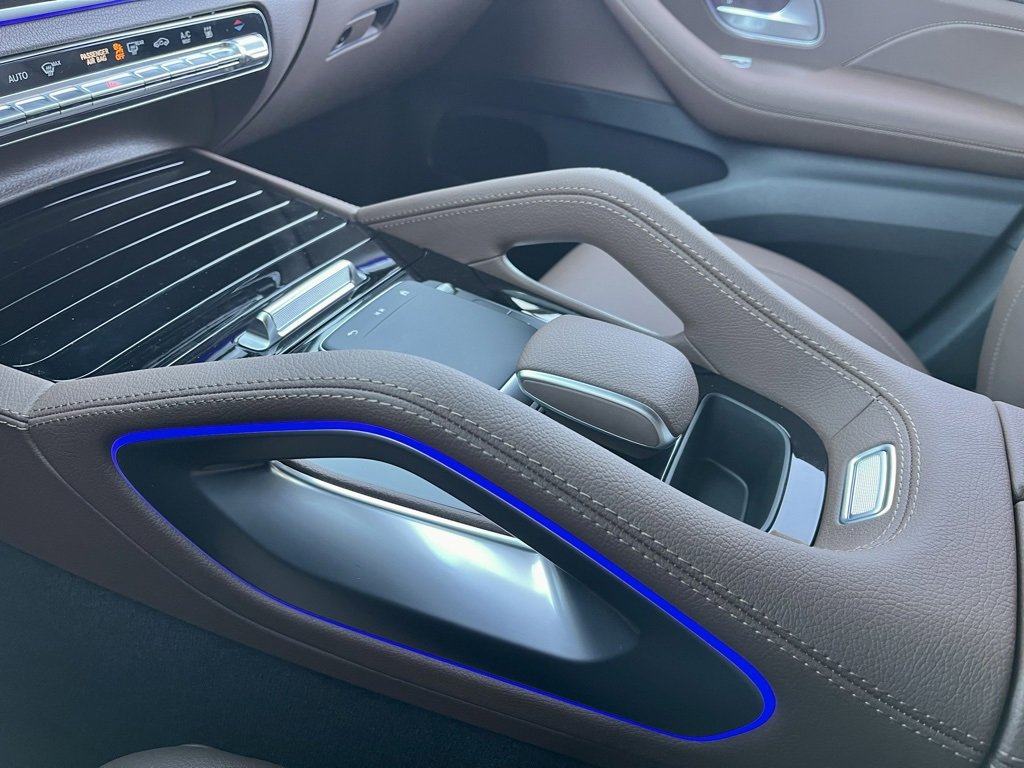 Used 2025 Mercedes-Benz GLE 450e 4MATIC image 35