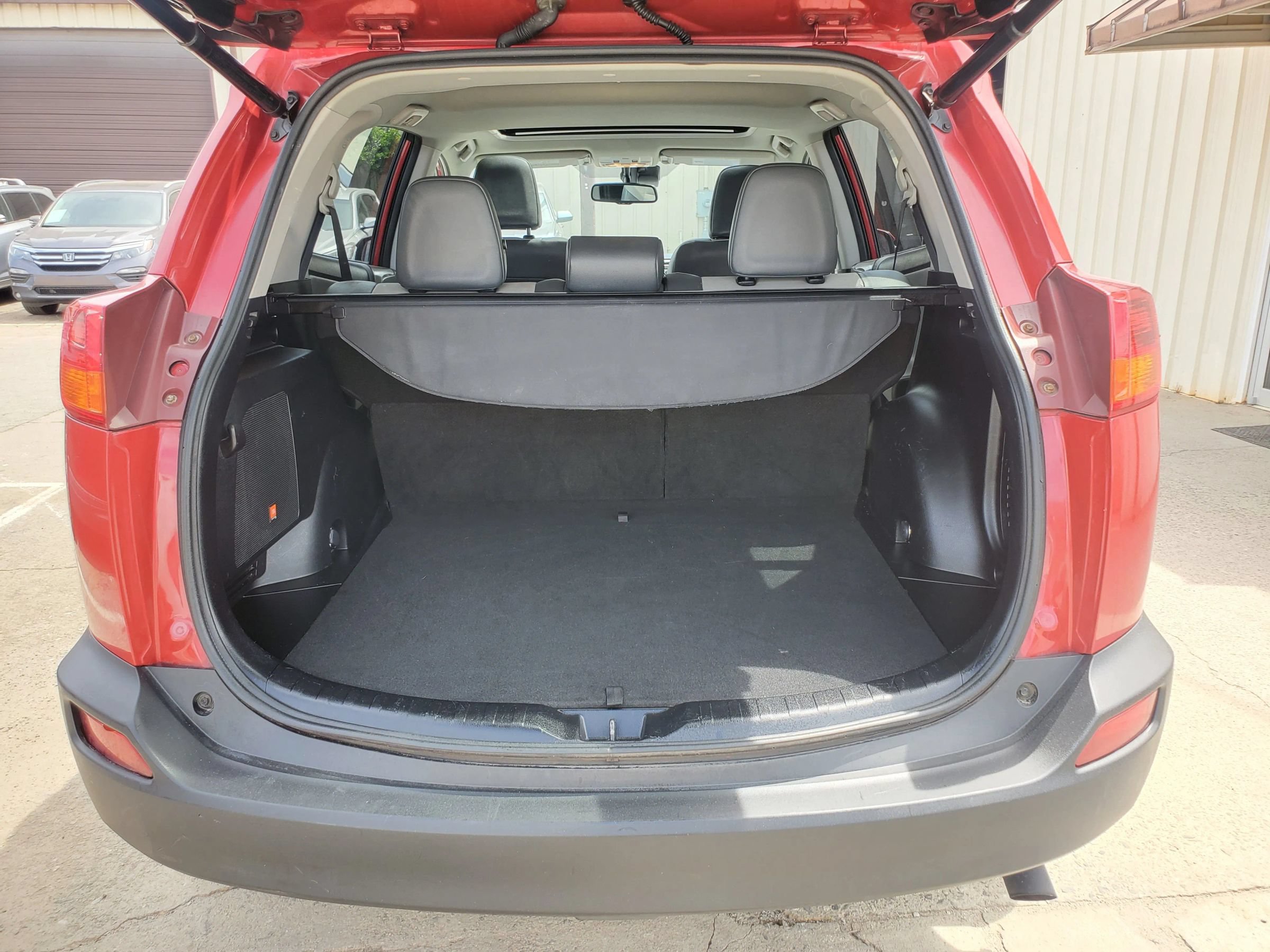 Used 2015 Toyota RAV4 Limited w/ Technology Package FWD image 53