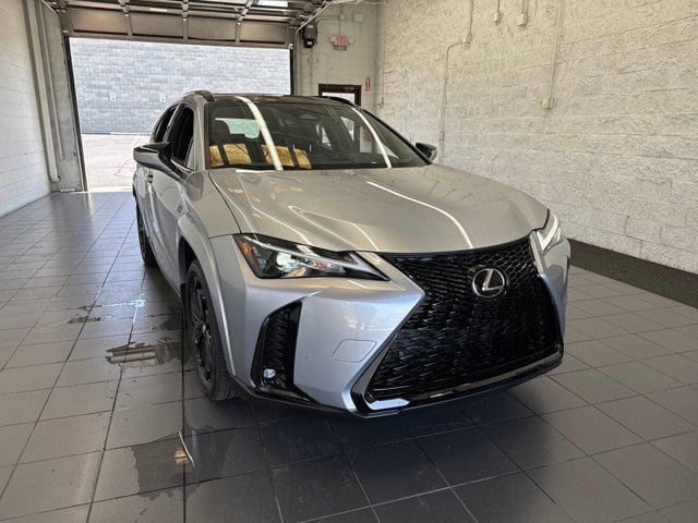 New 2026 Lexus UX 300h AWD image 2