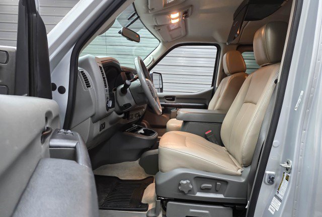 Used 2019 Nissan NV 3500 SL RWD image 16