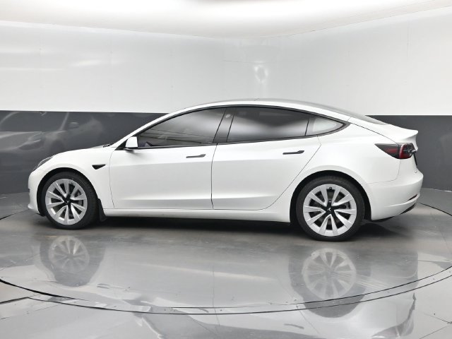 Used 2023 Tesla Model 3 Standard Range RWD image 10