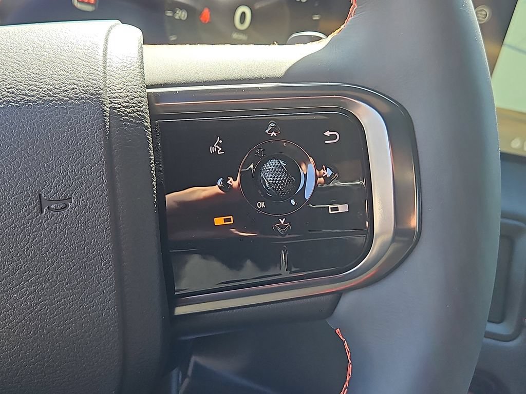 New 2025 Nissan Armada PRO-4X AWD/4WD image 17
