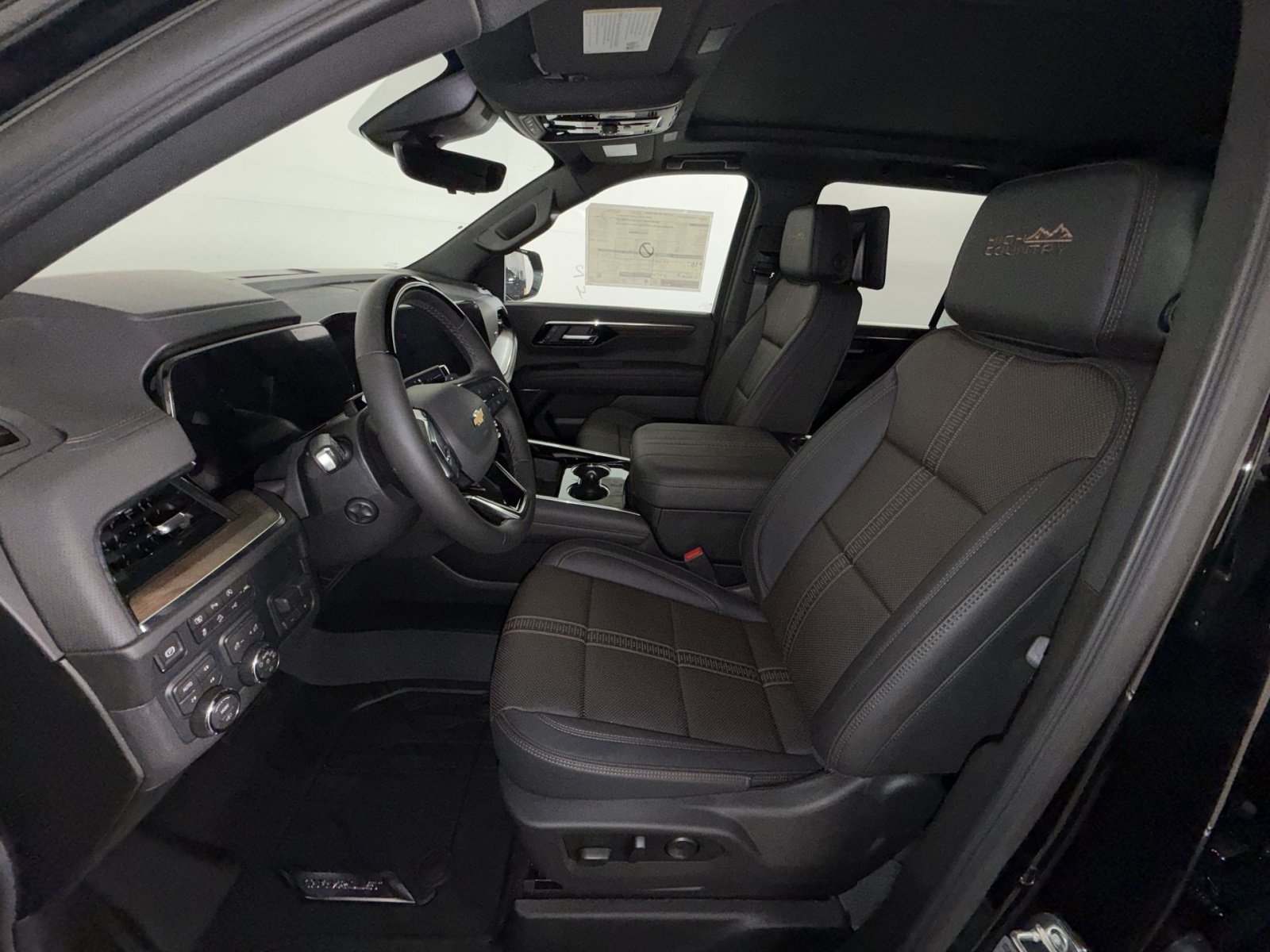 New 2026 Chevrolet Tahoe High Country AWD/4WD image 13