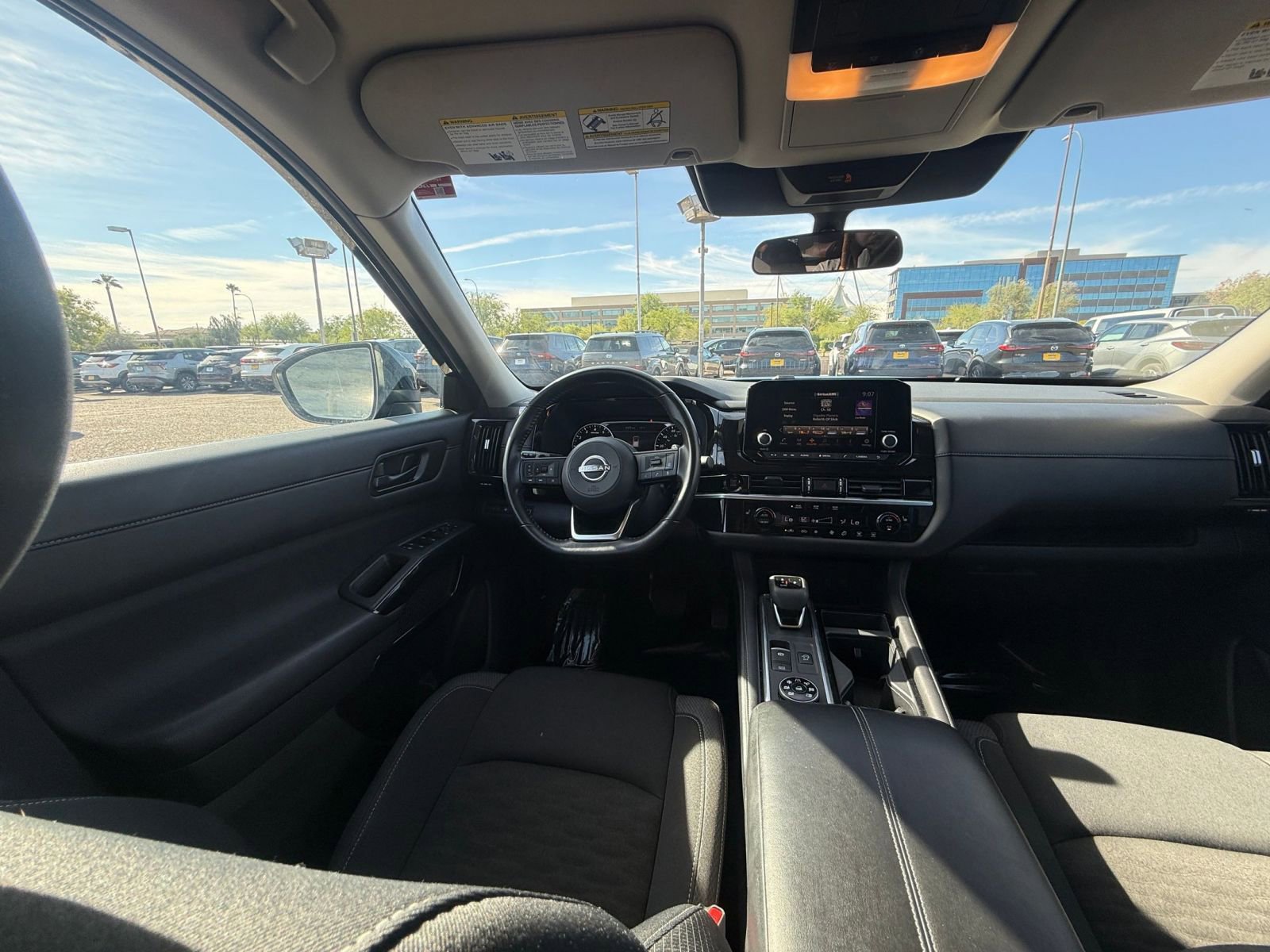 Used 2025 Nissan Pathfinder SV image 36