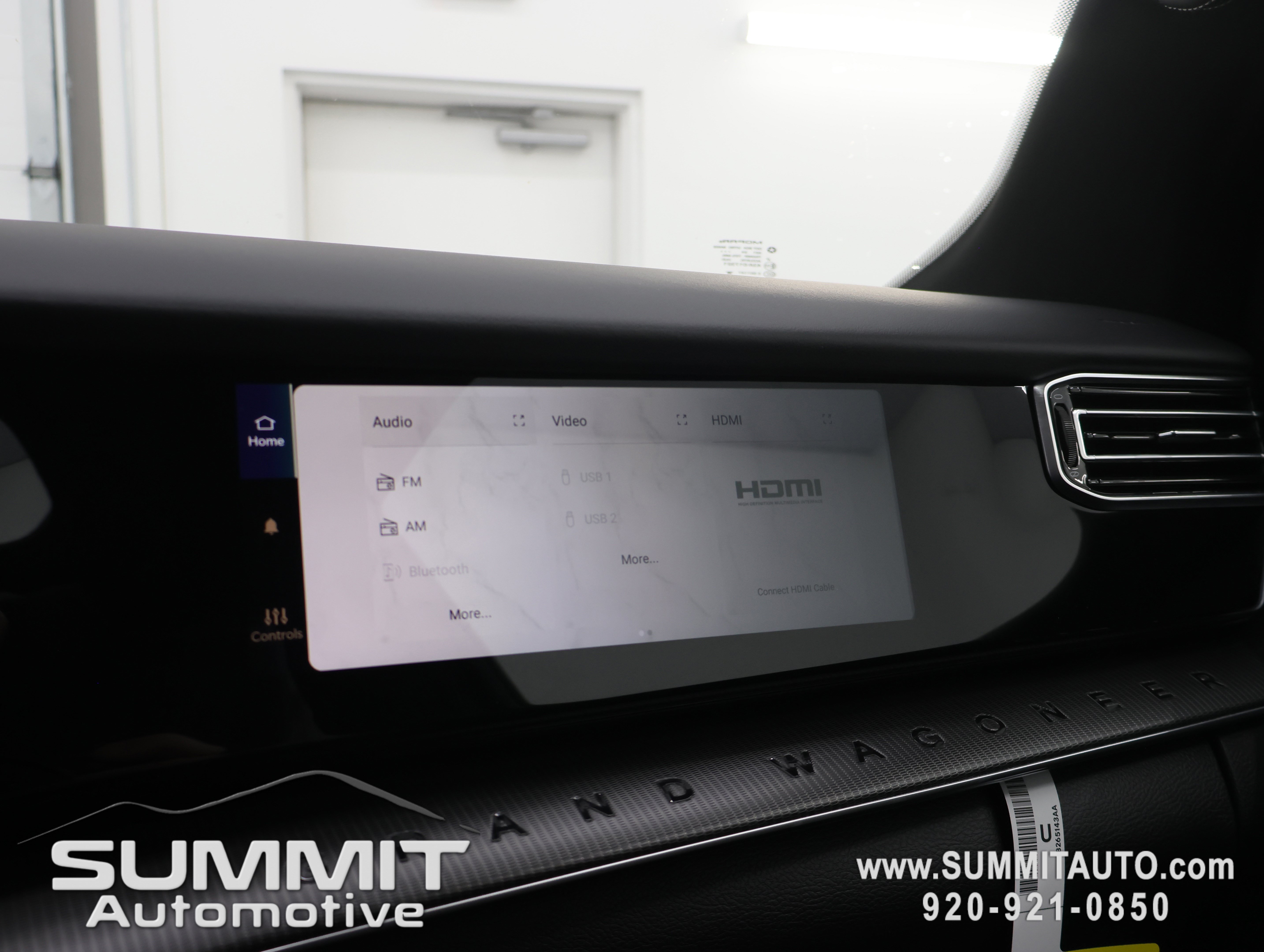 New 2026 Jeep Grand Wagoneer L Summit w/ Premium Group III AWD/4WD image 70