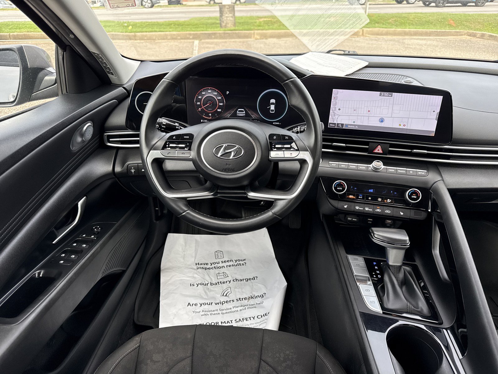 Used 2023 Hyundai Elantra SEL w/ Convenience Package FWD image 14