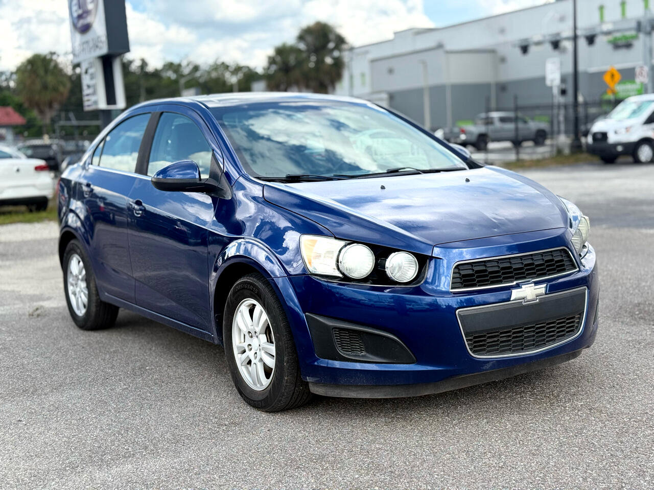 Used 2013 Chevrolet Sonic LT image 7