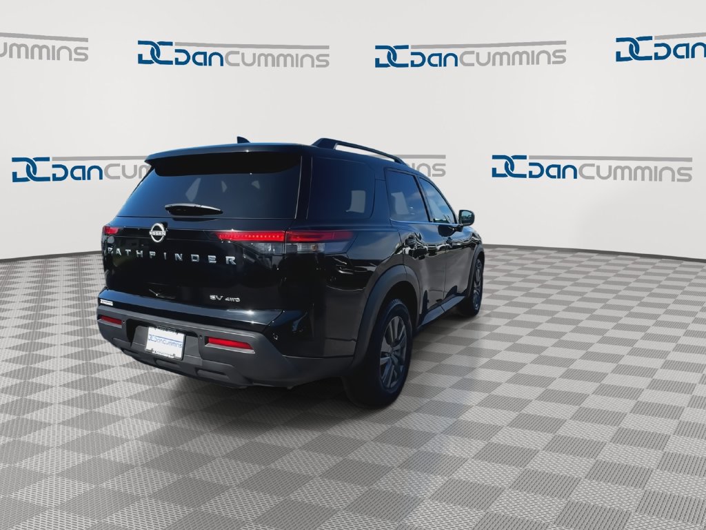 Used 2024 Nissan Pathfinder SV AWD/4WD image 8