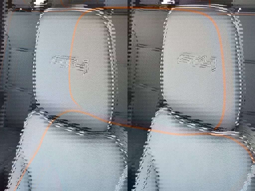 New 2026 GMC Yukon AT4 w/ LPO, Floor Liner Package image 17