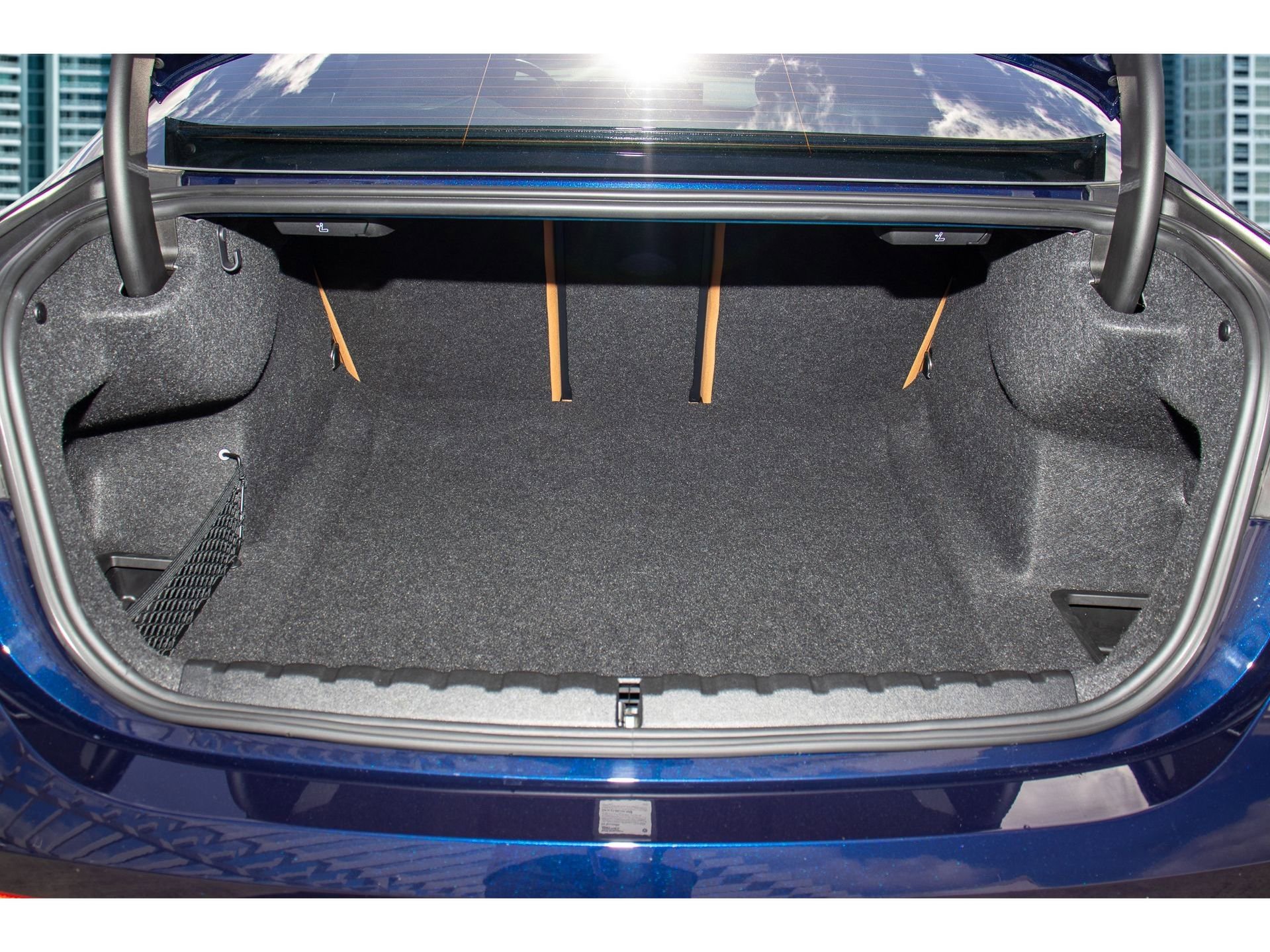 Used 2024 BMW M440i Coupe w/ Premium Package image 9