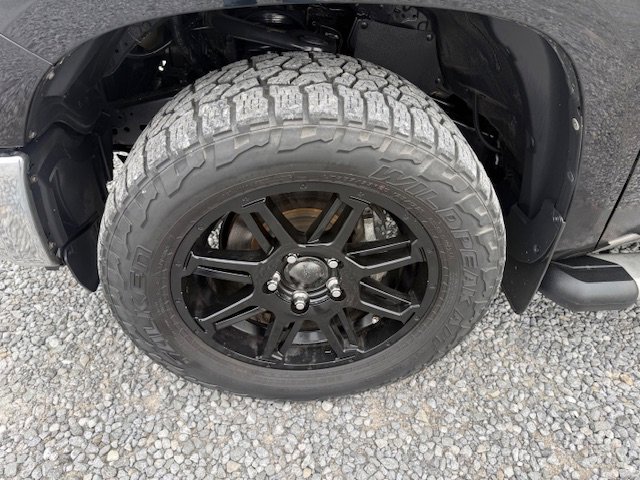 Used 2019 Toyota Tundra Limited w/ Limited Premium Package AWD/4WD image 13