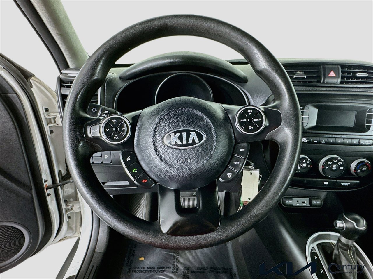 Used 2014 Kia Soul + image 11