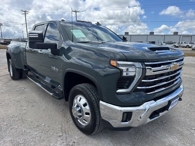 Used 2025 Chevrolet Silverado 3500 LTZ w/ LTZ Texas Edition AWD/4WD image 8