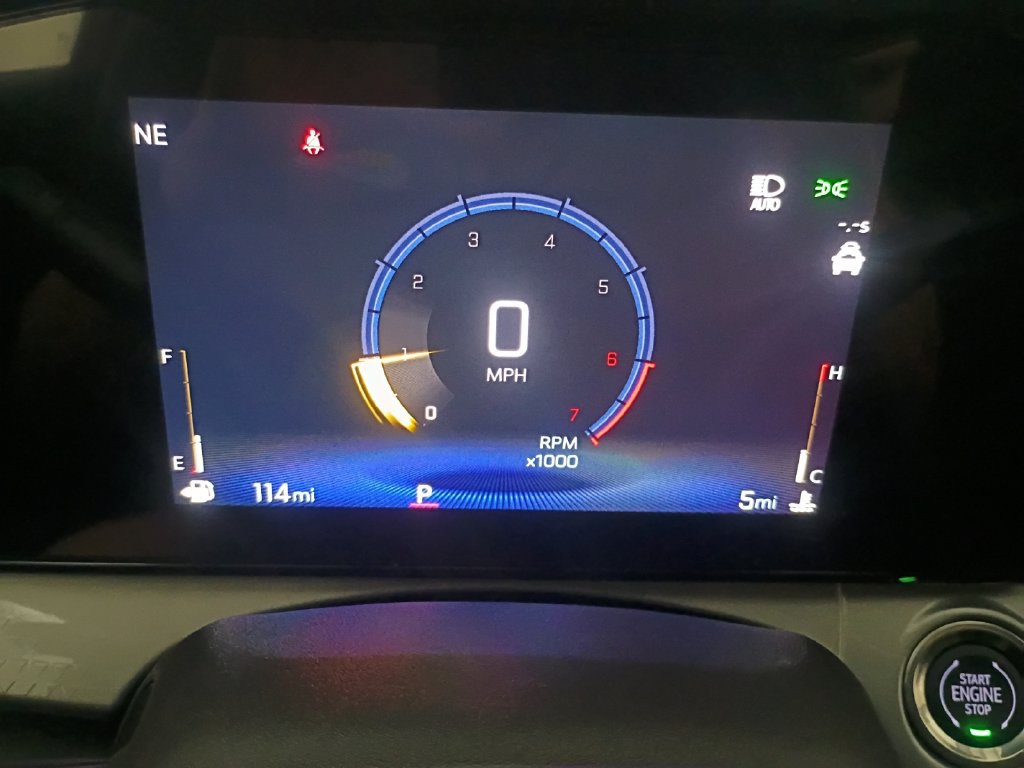 New 2026 Chevrolet Trax LT w/ Sunroof Package FWD image 18