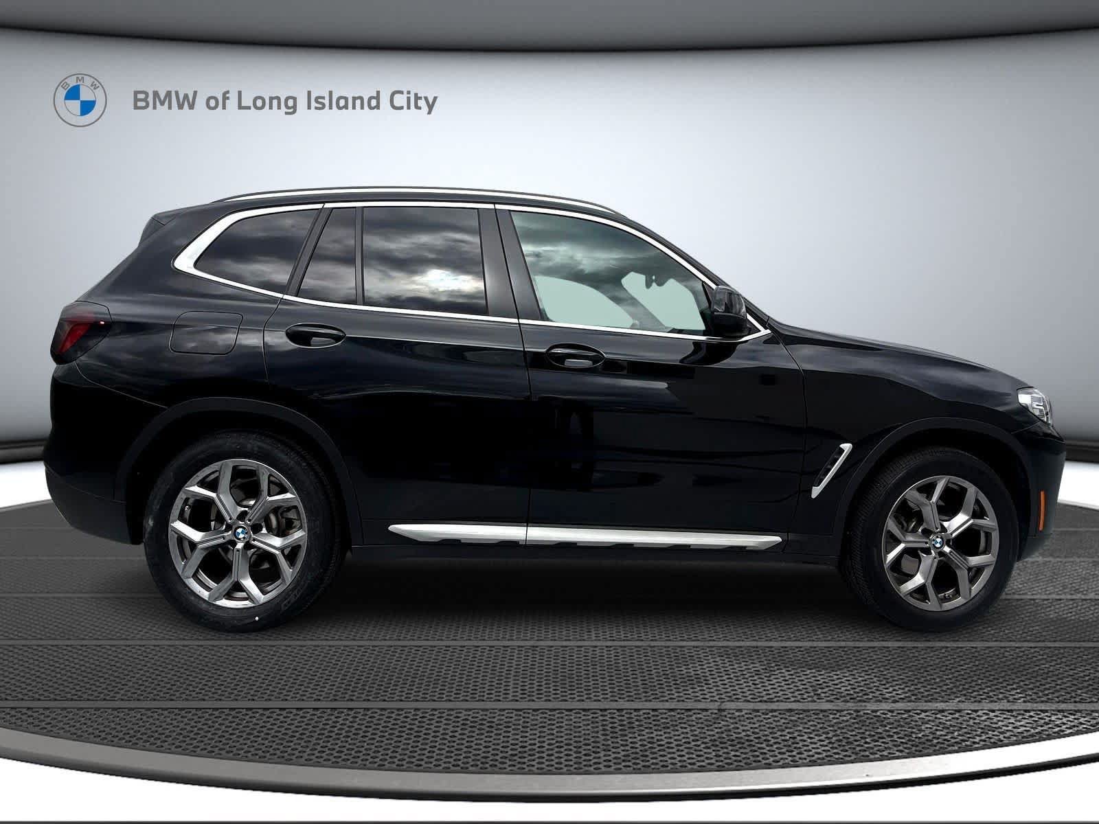 Used 2024 BMW X3 xDrive30i w/ Premium Package AWD/4WD image 4