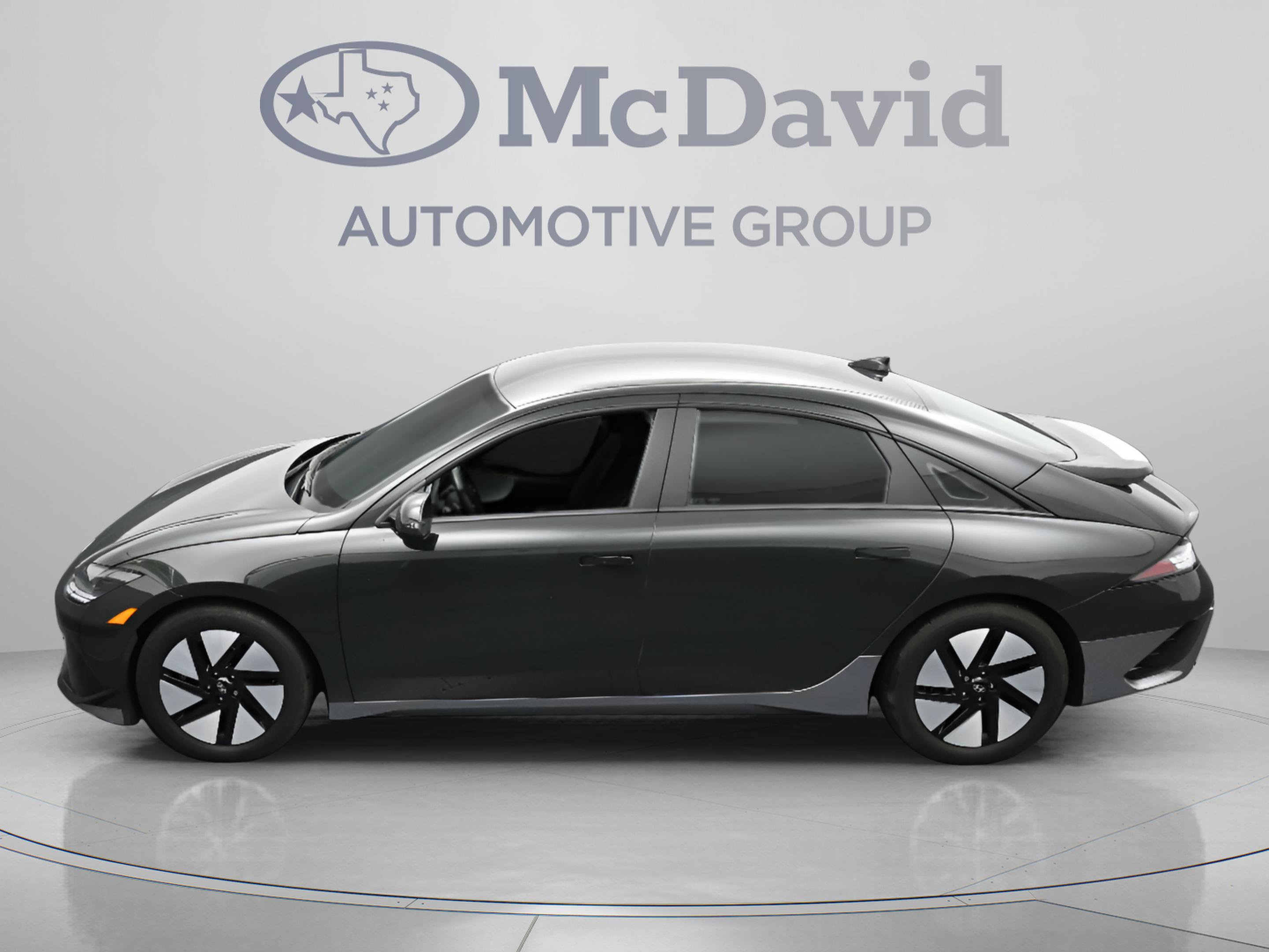 Used 2024 Hyundai Ioniq 6 SE RWD image 35