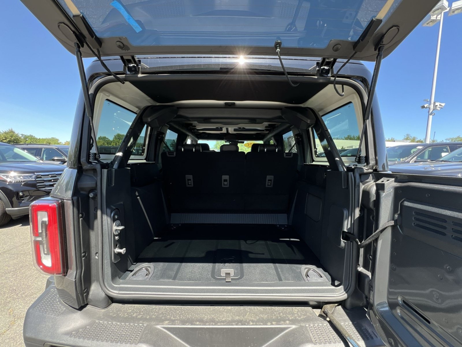 New 2025 Ford Bronco Badlands w/ Sasquatch Package AWD/4WD image 33