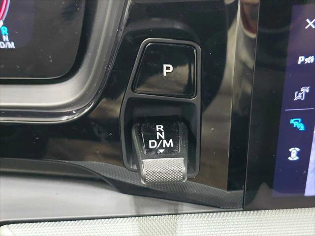 Used 2024 Porsche Cayenne Coupe image 34