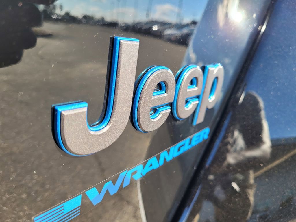 Used 2024 Jeep Wrangler Unlimited image 29