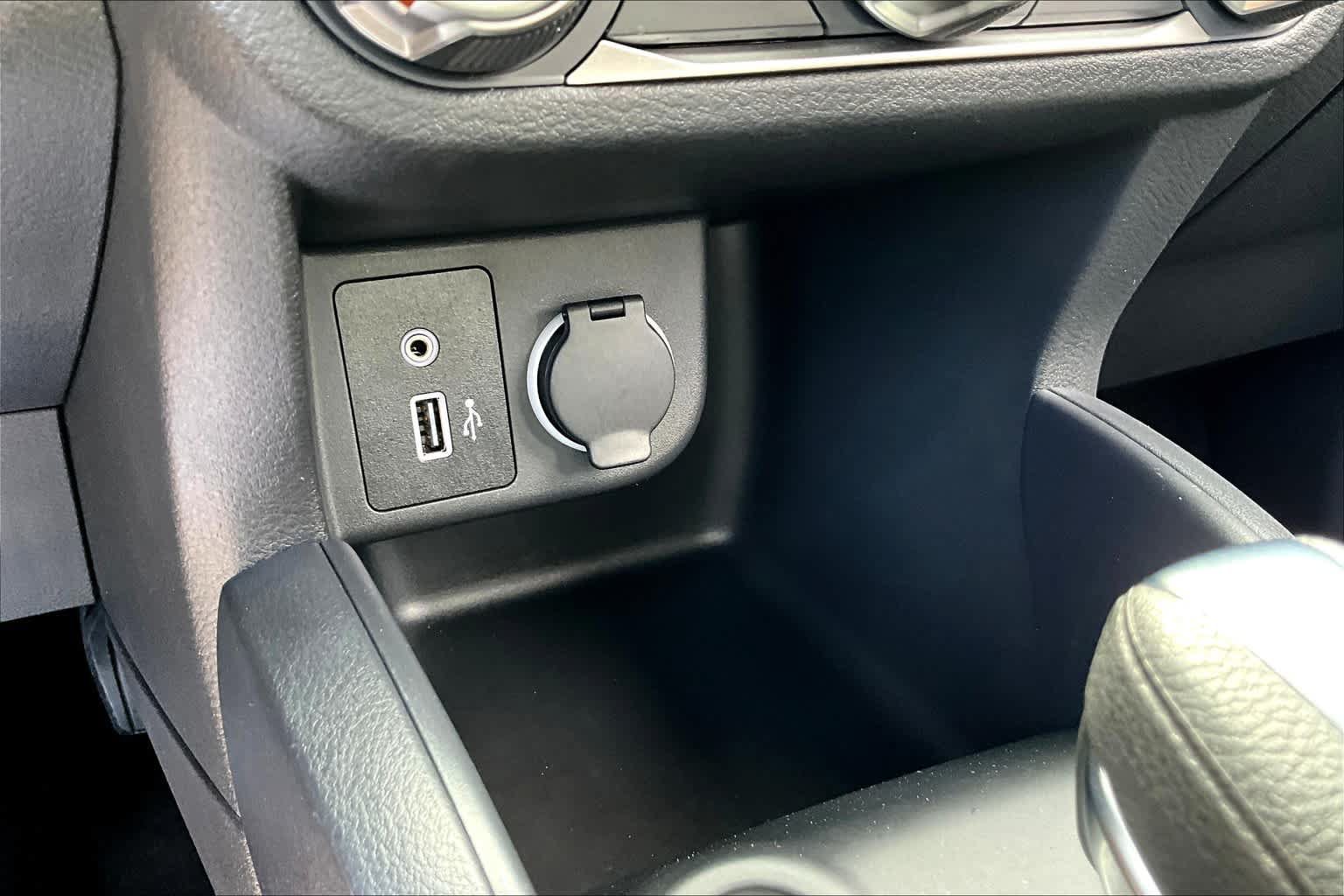 Certified 2024 Nissan Kicks S FWD image 33