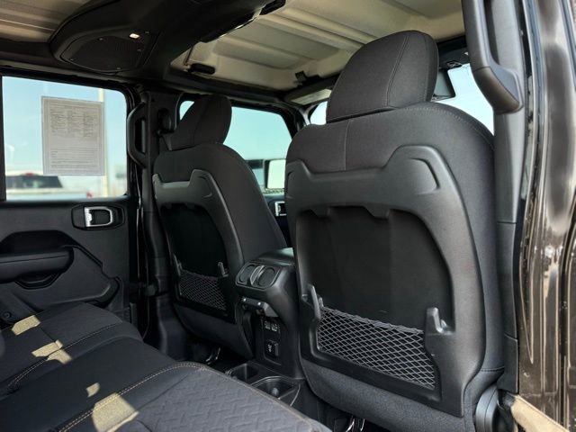 Used 2024 Jeep Gladiator Mojave w/ Convenience Group AWD/4WD image 19