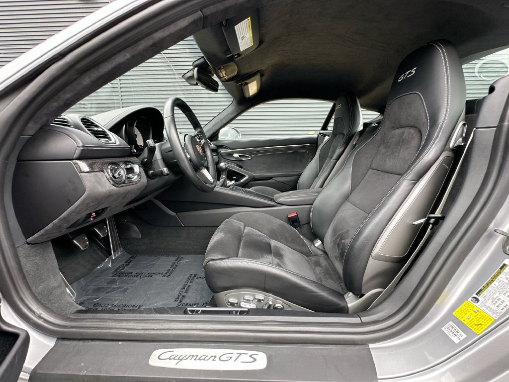 Used 2018 Porsche 718 Cayman GTS RWD image 5