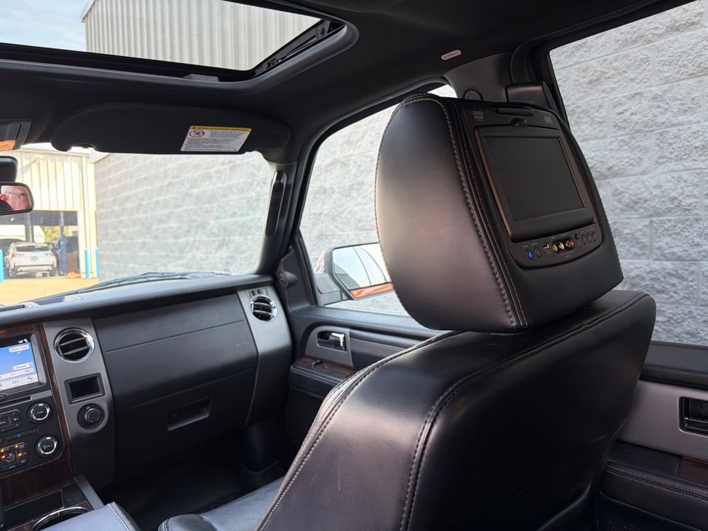 Used 2016 Ford Expedition Platinum AWD/4WD image 16