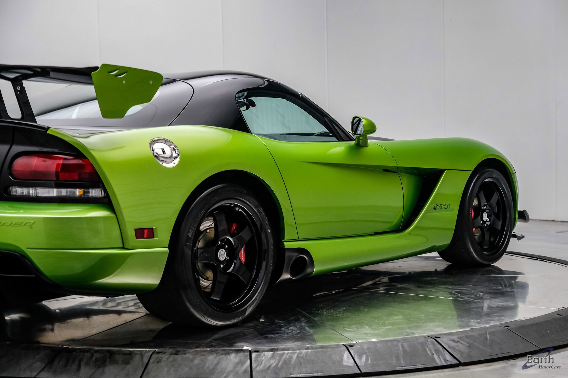 Used 2010 Dodge Viper ACR RWD image 23