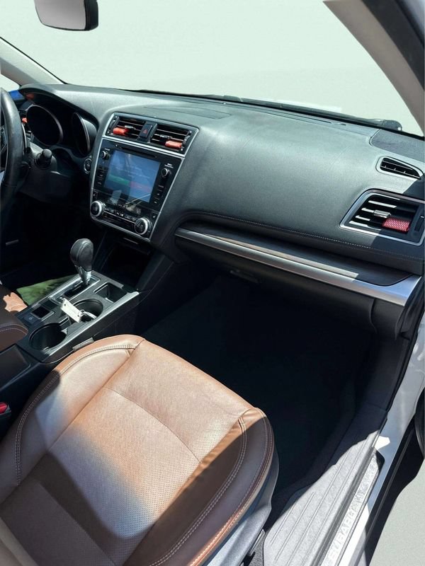 Used 2019 Subaru Outback 2.5i Touring w/ Popular Package #3A AWD/4WD image 9