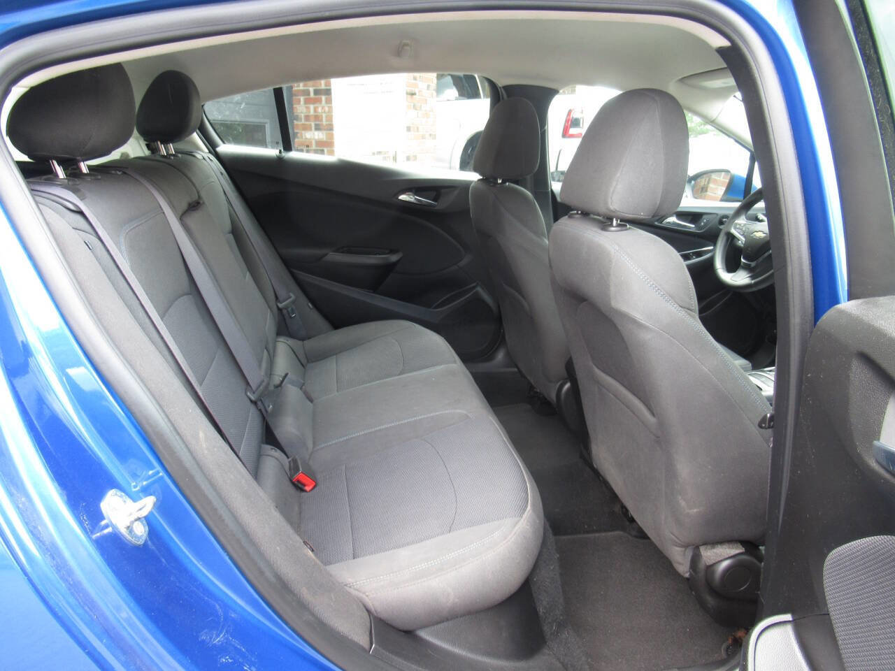 Used 2017 Chevrolet Cruze LT w/ Convenience Package image 15