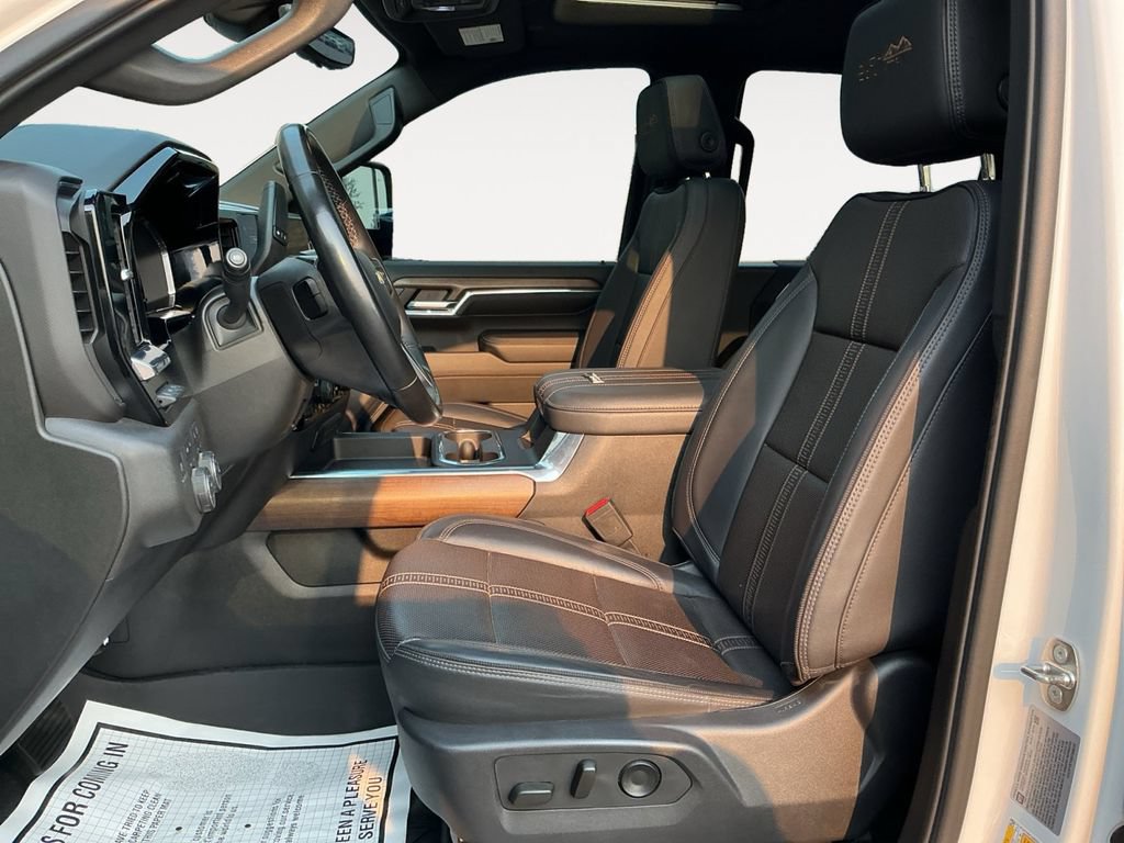 Certified 2024 Chevrolet Silverado 3500 High Country w/ High Country Premium Package AWD/4WD image 11