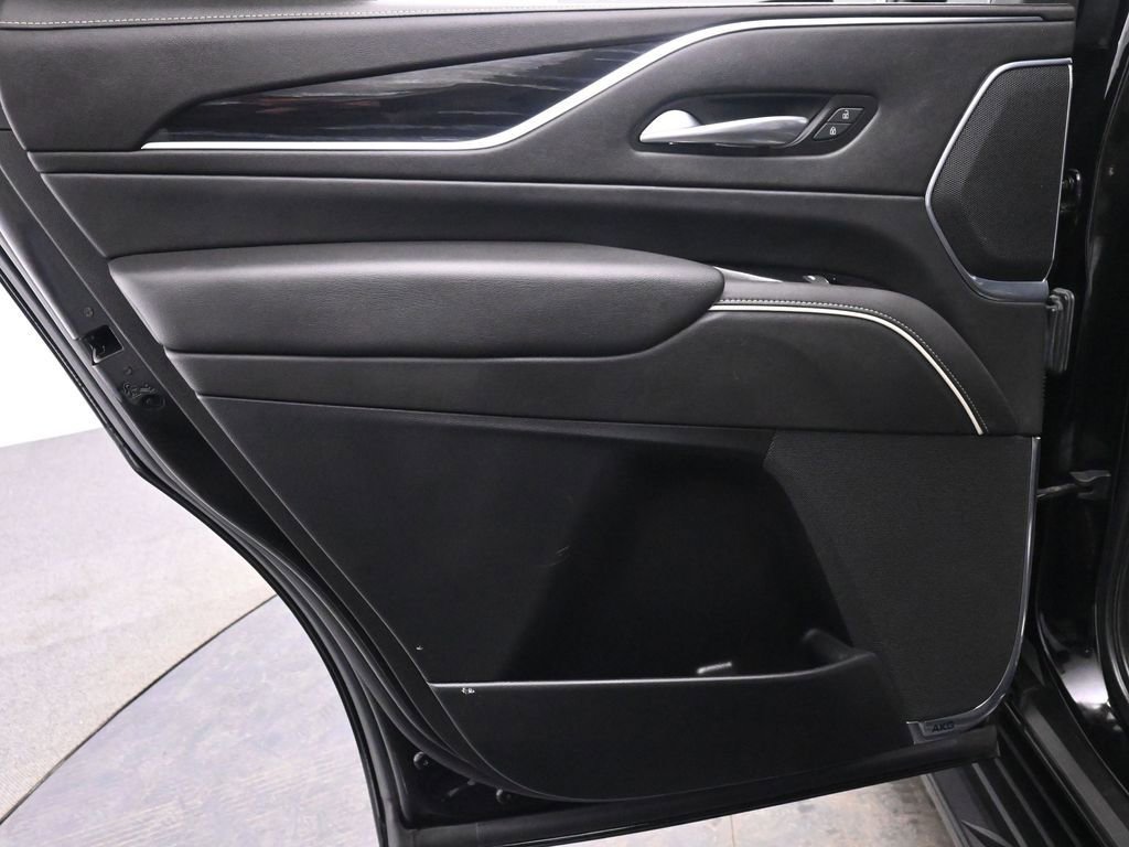 Used 2021 Cadillac Escalade Sport w/ LPO, Illumination Package image 13