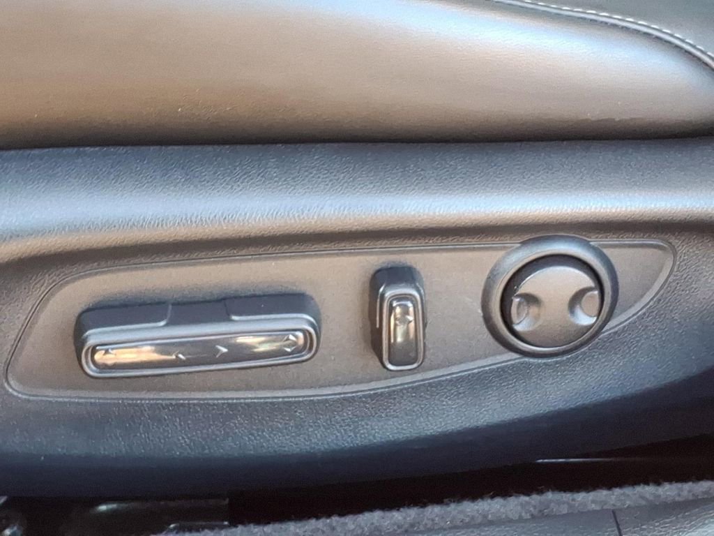 Used 2024 Honda Accord Touring image 12