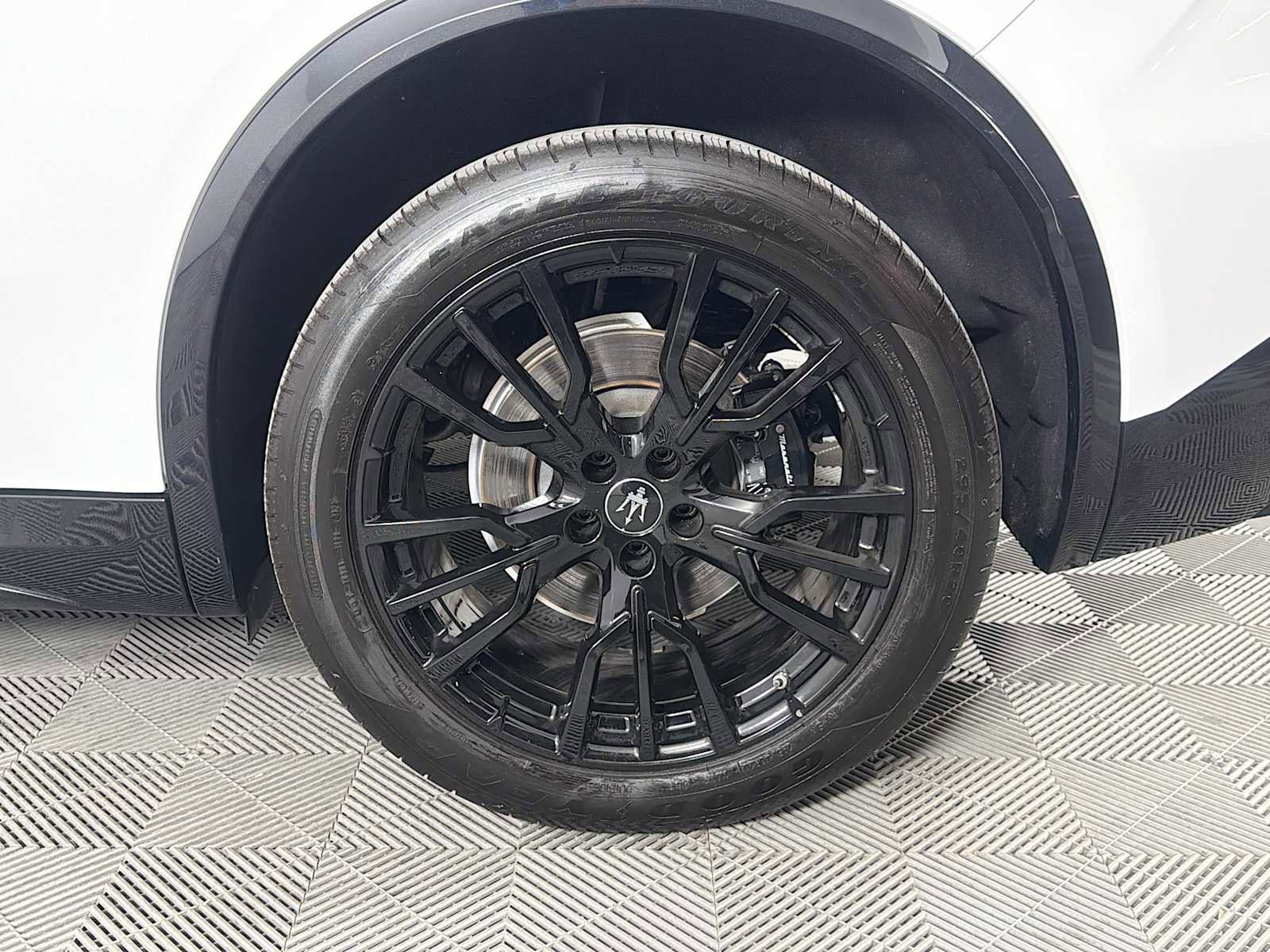 Used 2025 Maserati Grecale Modena image 31