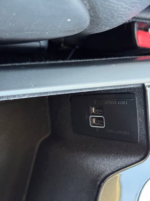 Used 2018 Volvo XC90 T6 Momentum w/ Convenience Package image 35