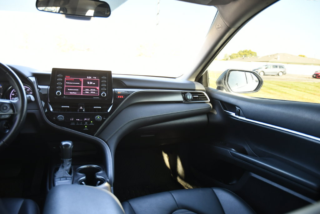 Used 2023 Toyota Camry SE FWD image 21
