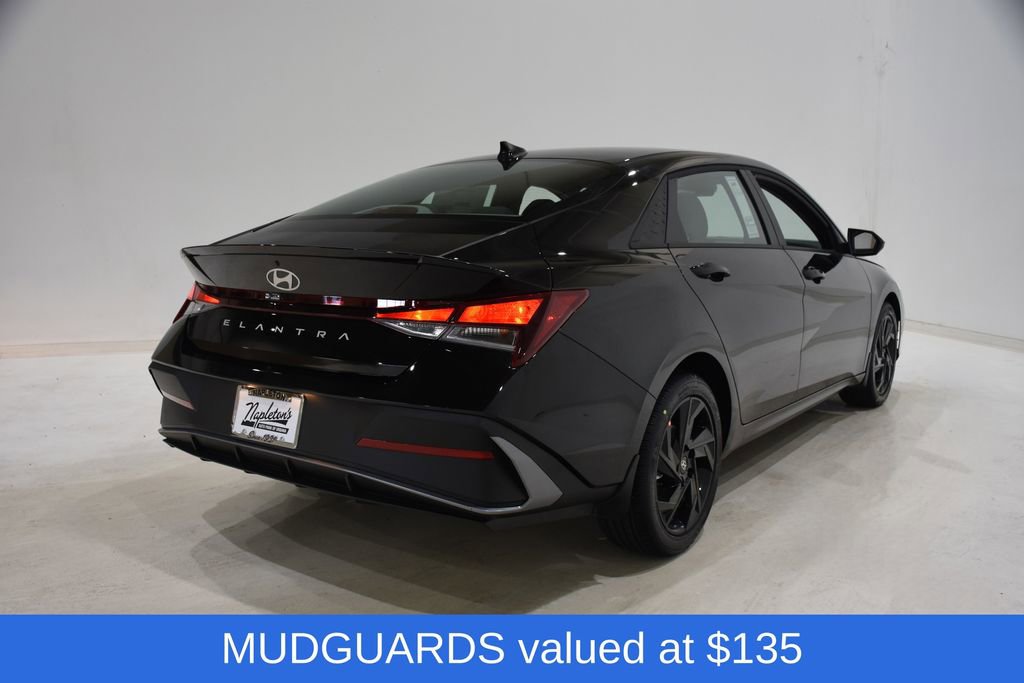 New 2026 Hyundai Elantra Sport image 4
