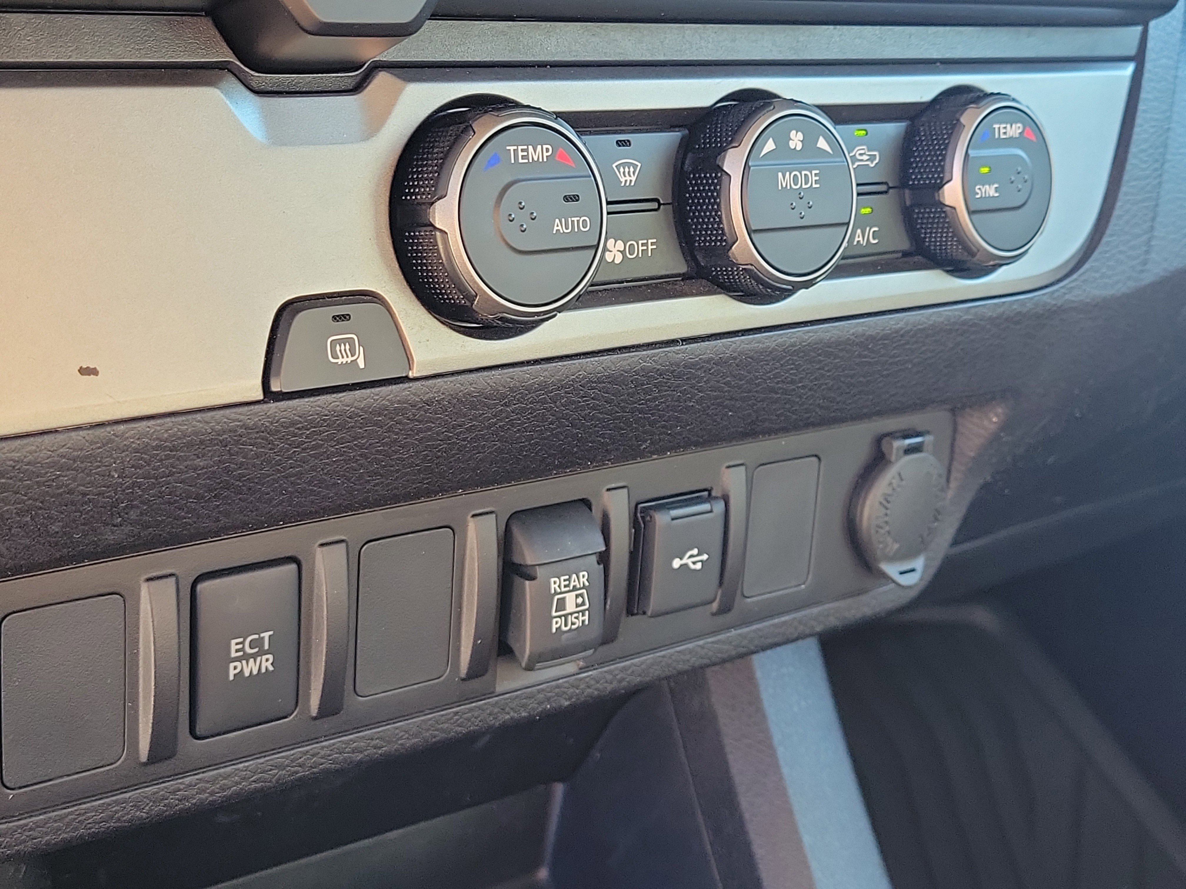 Used 2023 Toyota Tacoma SR5 image 29