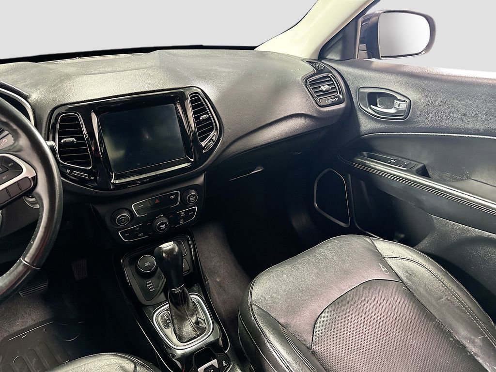 Used 2018 Jeep Compass Limited image 24