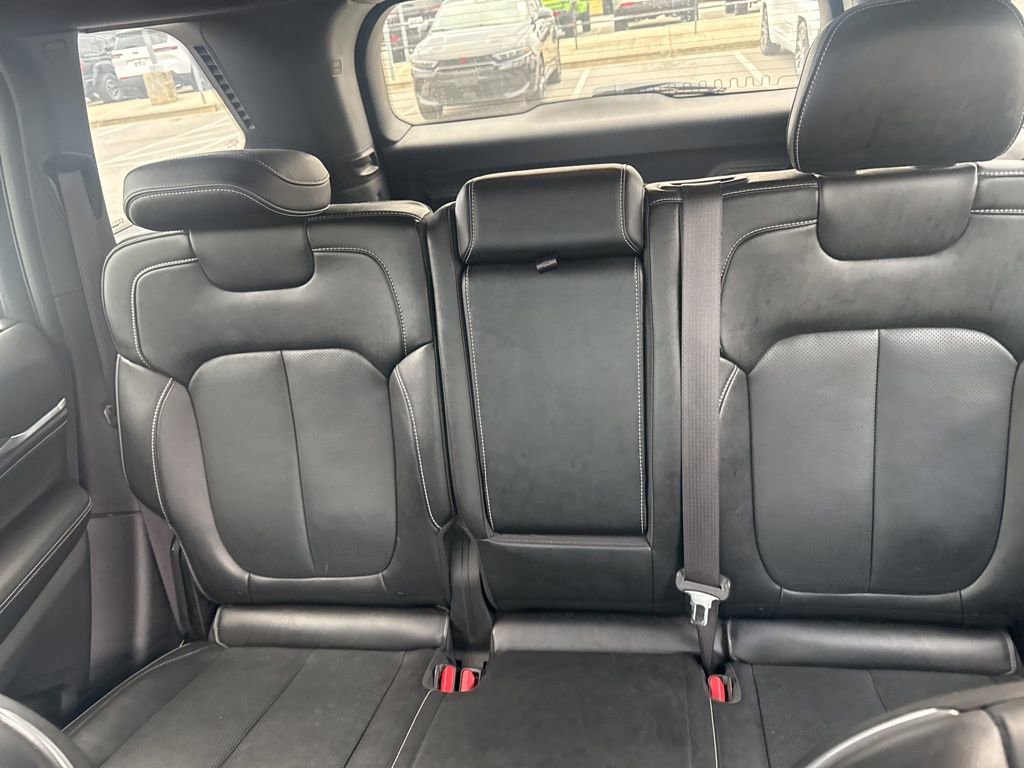 Used 2023 Jeep Grand Cherokee Overland w/ Luxury Tech Group IV image 22