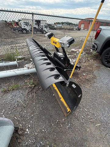 Used 2018 GMC Sierra 3500 4x4 Regular Cab w/ Snow Plow Prep Package image 38