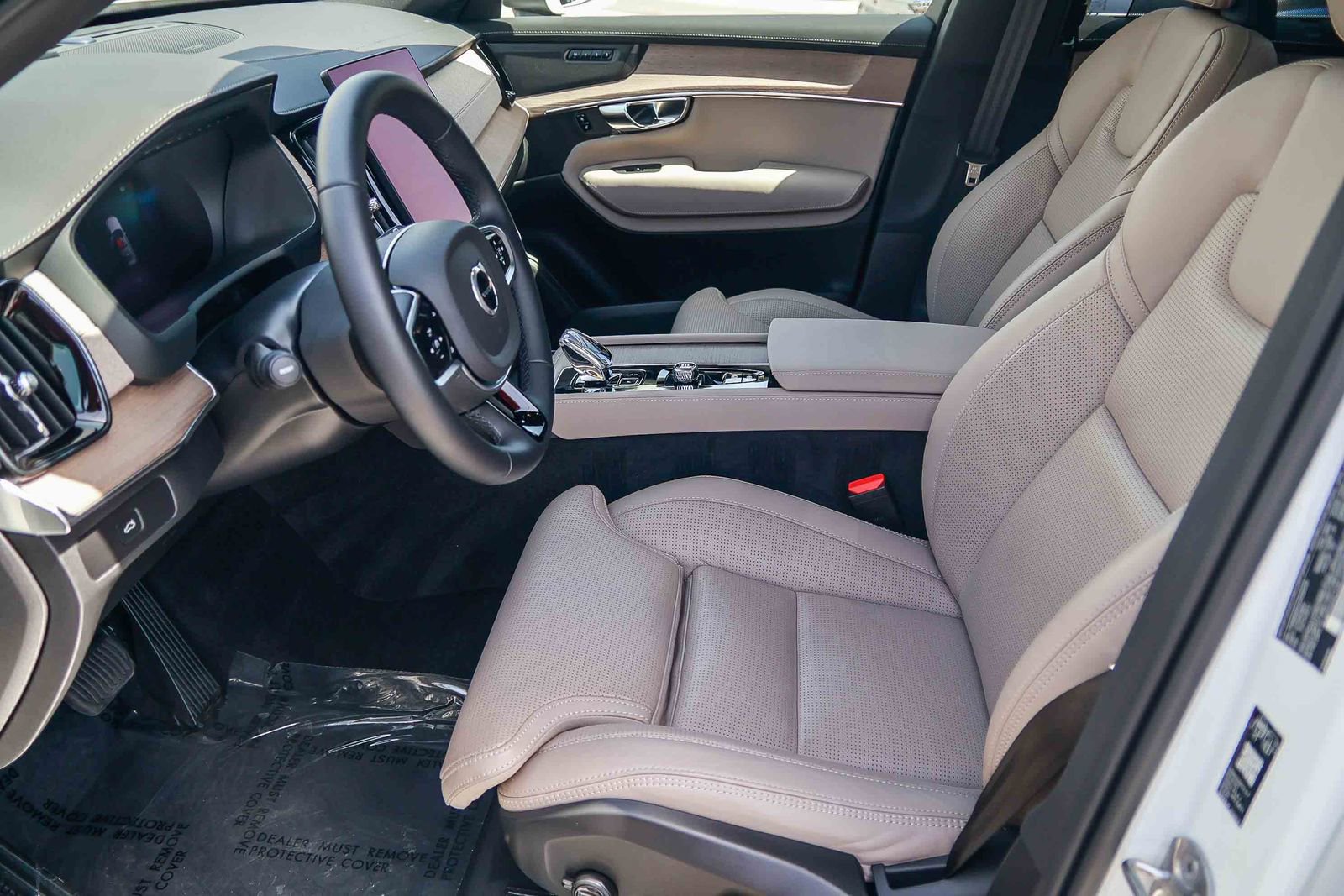 Used 2026 Volvo XC90 B6 Ultra w/ Protection Package AWD/4WD image 20