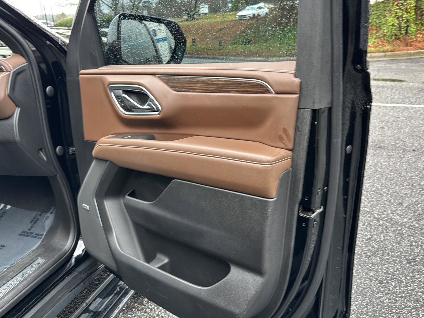 Certified 2021 Chevrolet Tahoe High Country w/ Premium Package image 12