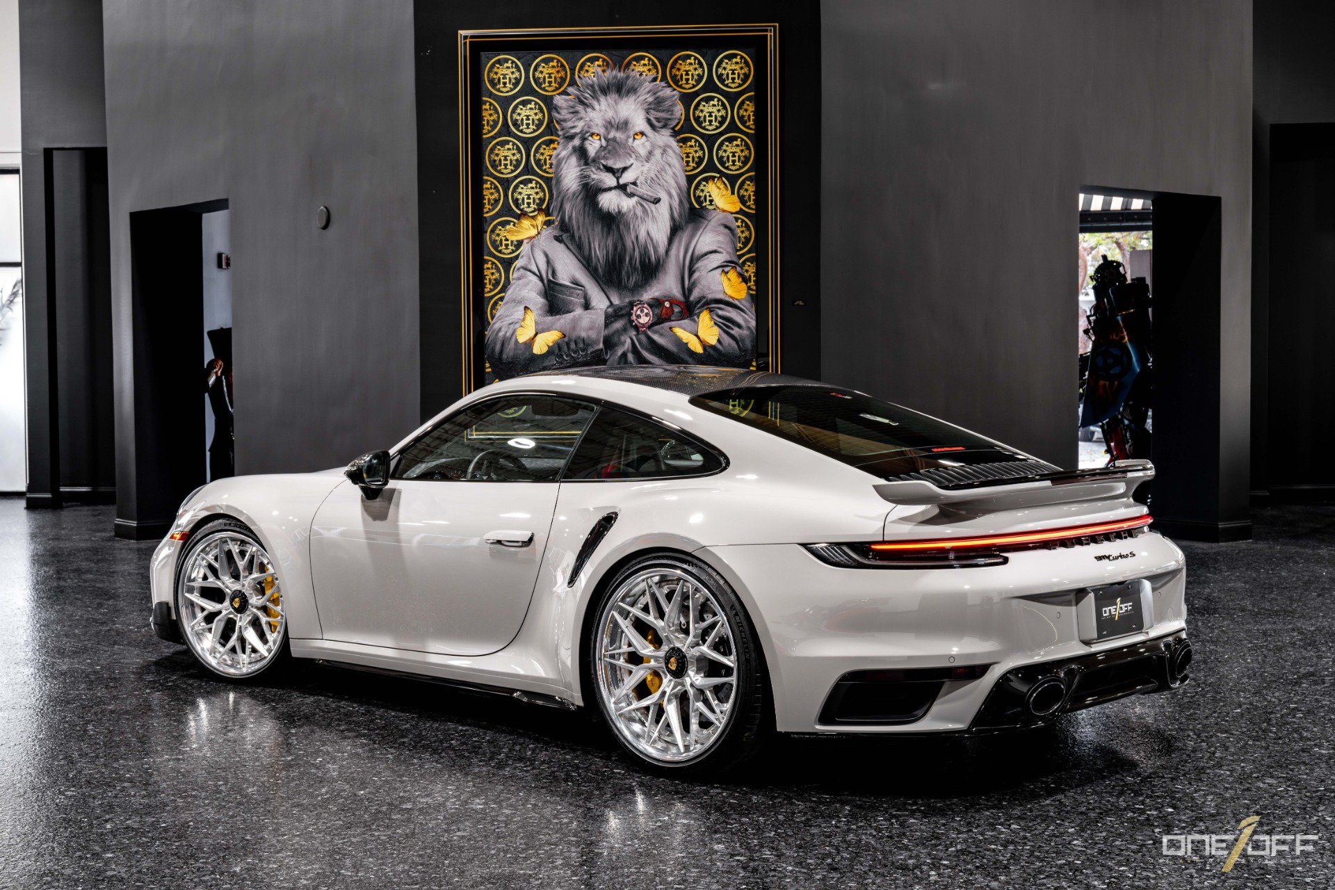 Used 2022 Porsche 911 Turbo S AWD/4WD image 9