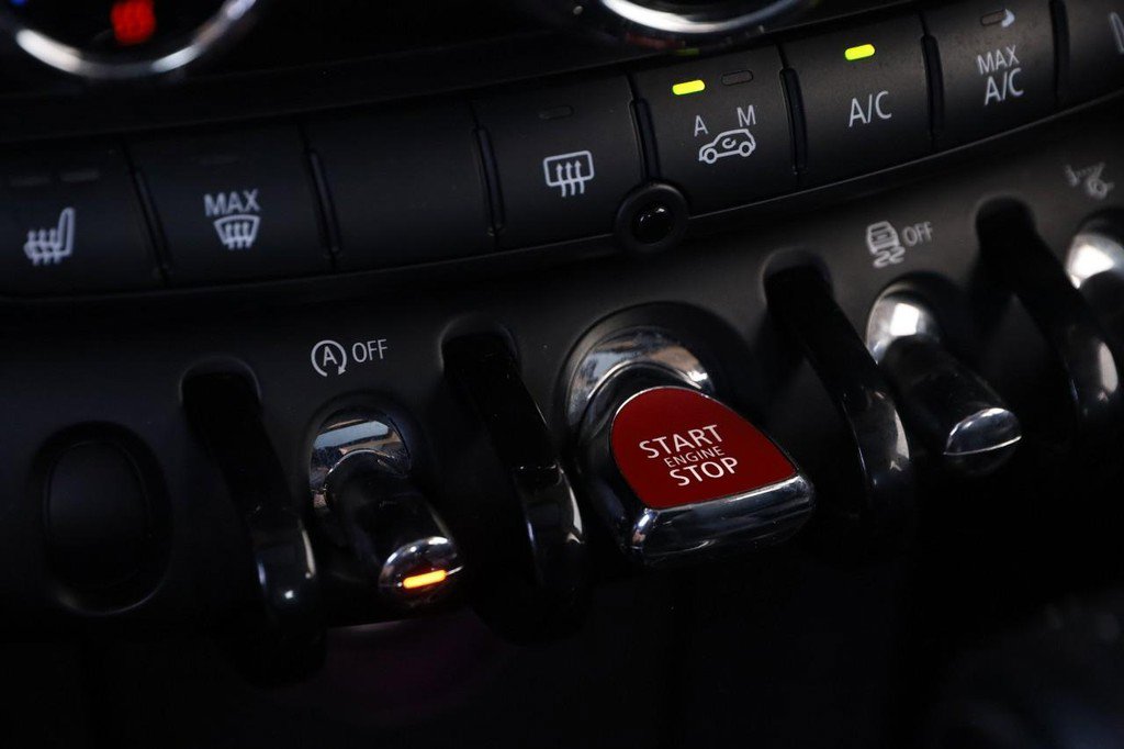 Used 2015 MINI Cooper S image 20