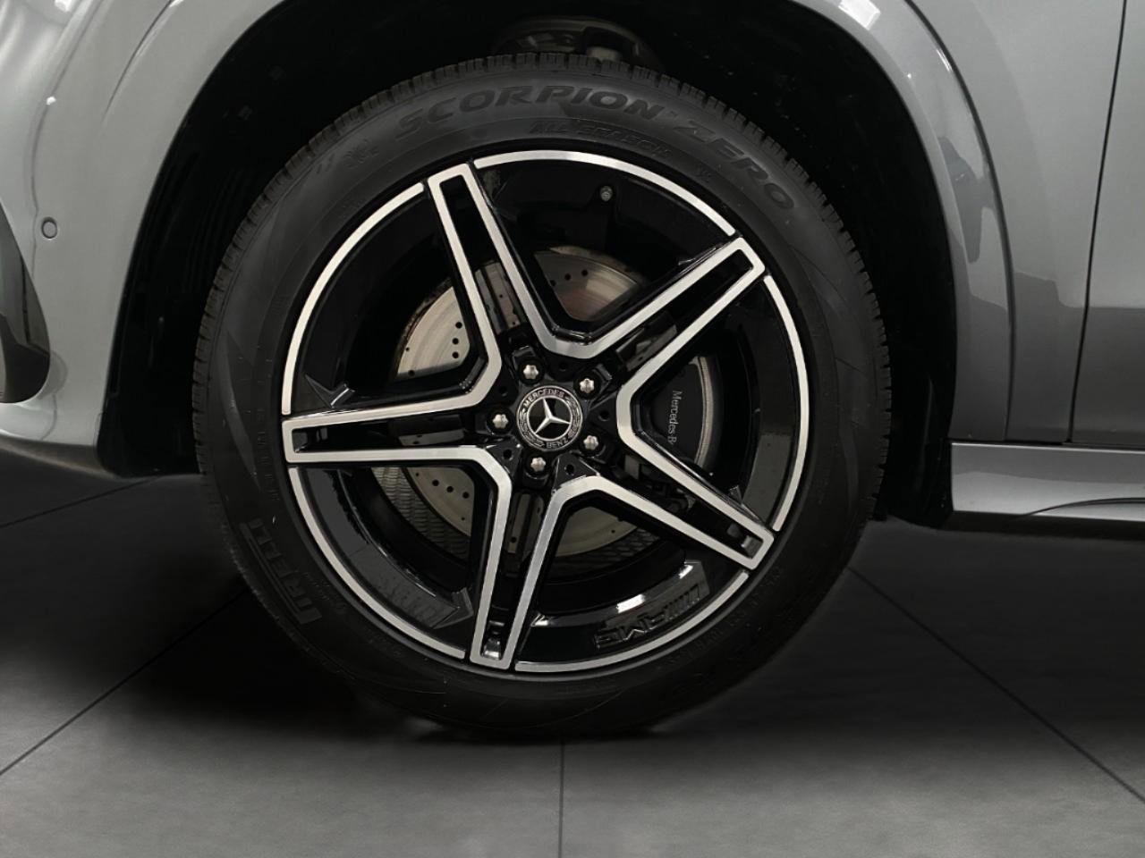 Certified 2025 Mercedes-Benz GLS 450 4MATIC image 12