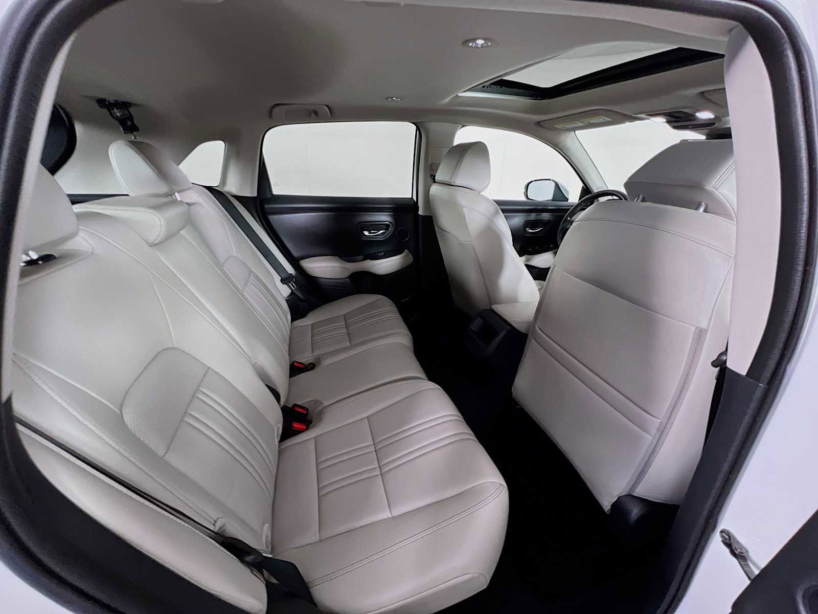 Used 2023 Honda HR-V EX-L image 27